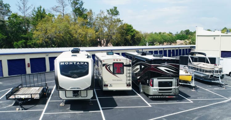 storing rv